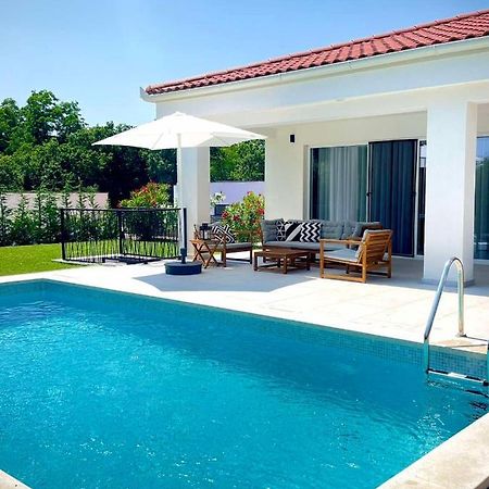 Villa Destiny Nedescina, Istrien, Kroatien المظهر الخارجي الصورة