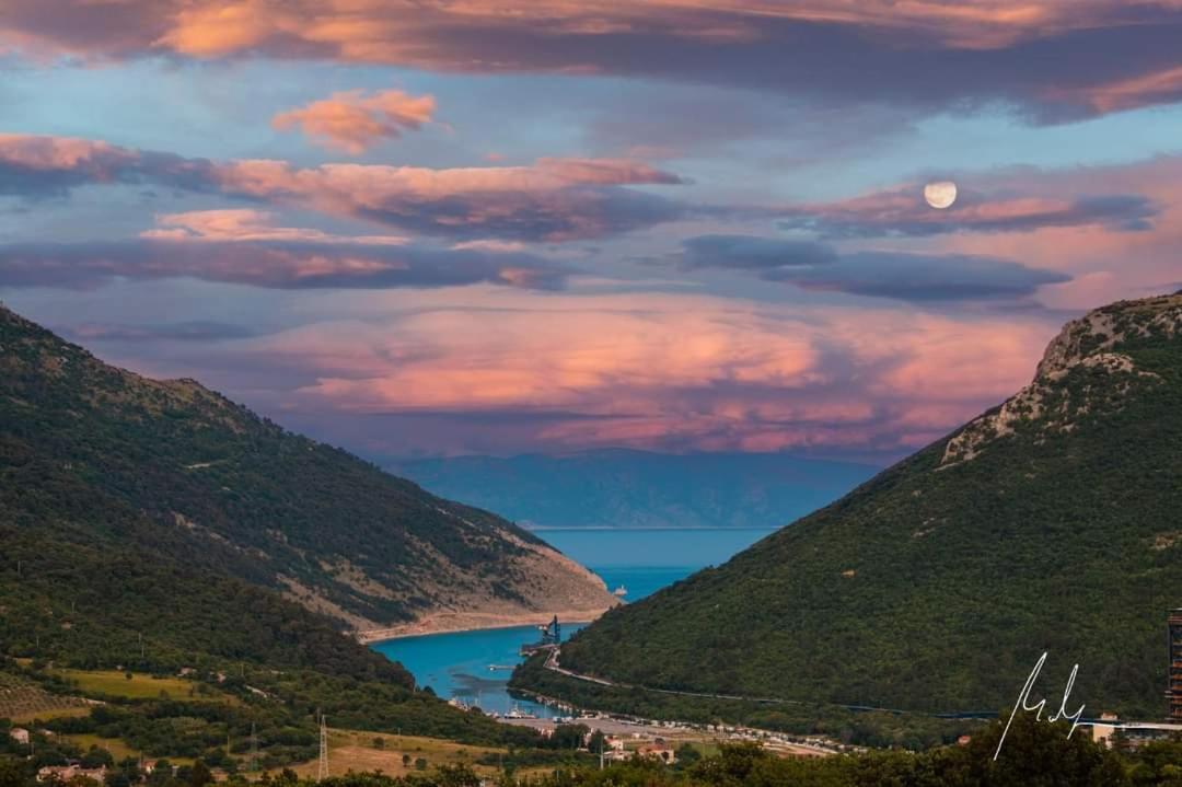 Villa Destiny Nedescina, Istrien, Kroatien المظهر الخارجي الصورة