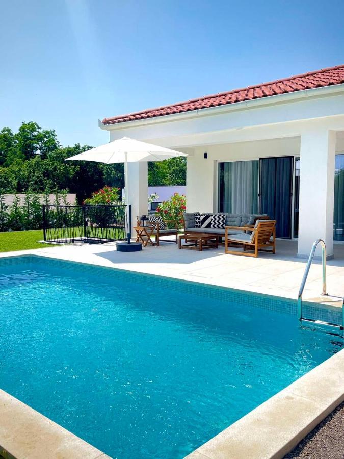 Villa Destiny Nedescina, Istrien, Kroatien المظهر الخارجي الصورة